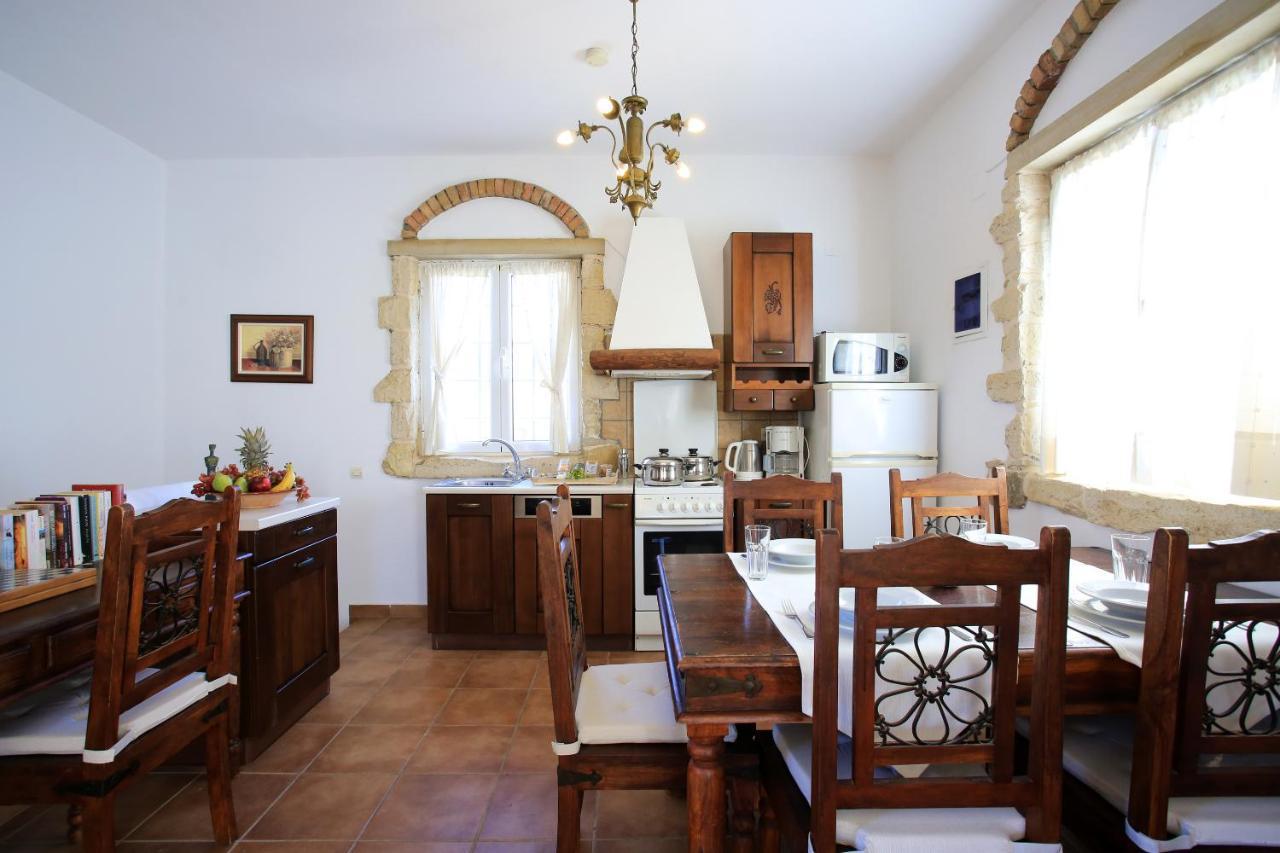 Villa Phaestias Kalamaki  Exteriör bild